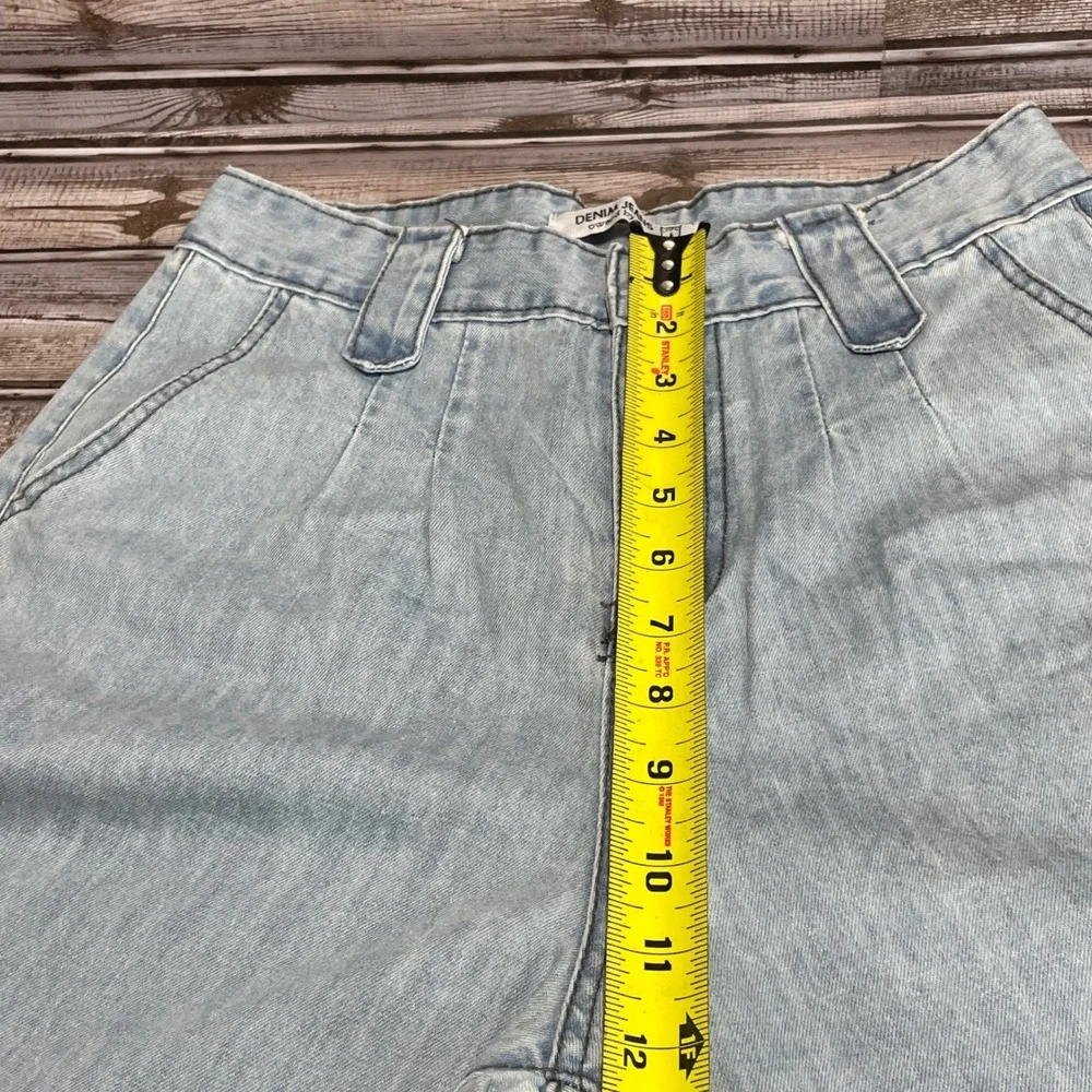 Womens Light Wash Wide Leg Denim Jeans Owned By UK Size L See Pics For Sizing‎